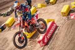 2019-LAS-VEGAS-SUPERCROSS_040