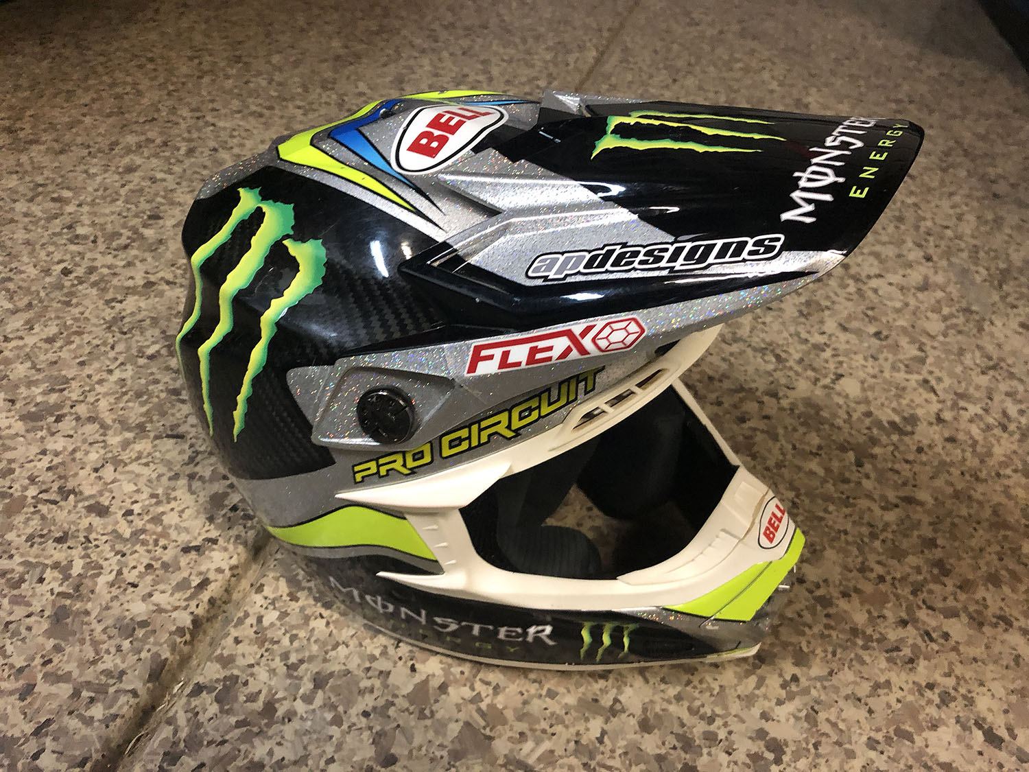 Bell Moto 9 Flex Monster Energy Helmets - Size M