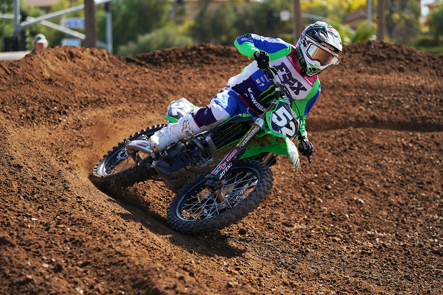 mxa-video-we-ride-austin-forkner-s-factory-pro-circuit-kawasaki-kx250