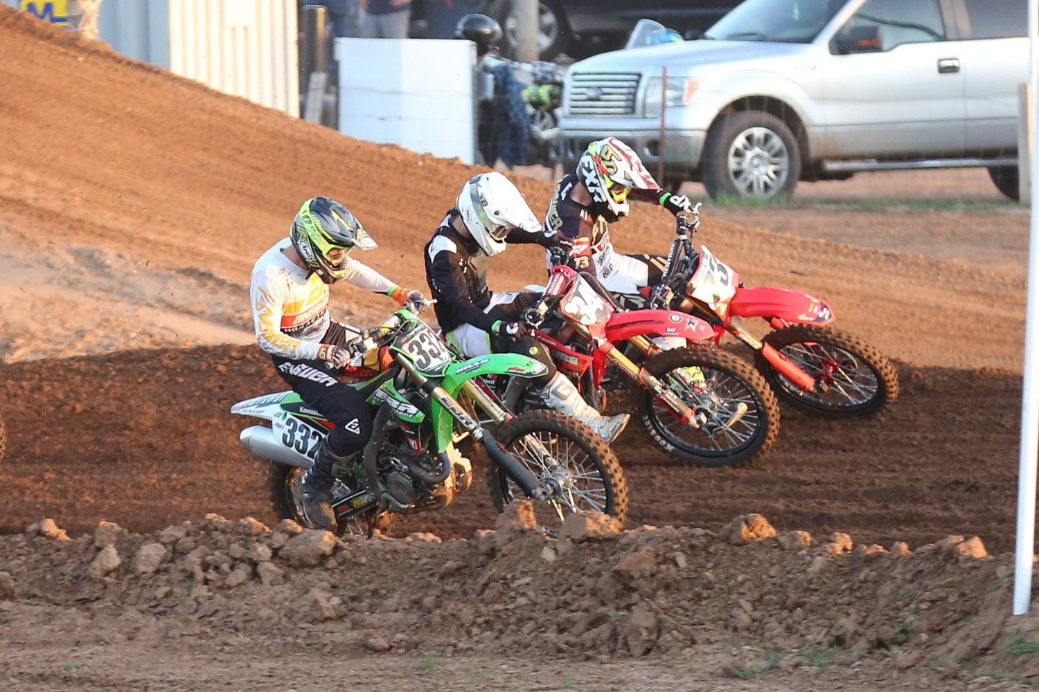 oklahoma-moto-pro-racers-line-up-at-omc-swapmoto-live