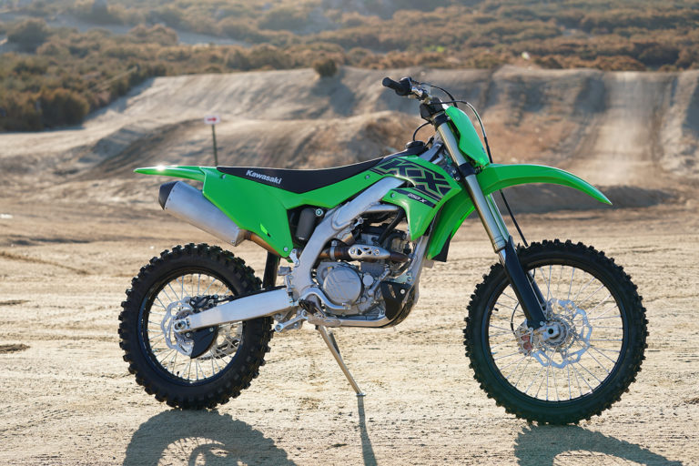 First Test Of The 2021 Kawasaki KX250X & KX450X | Swapmoto Live